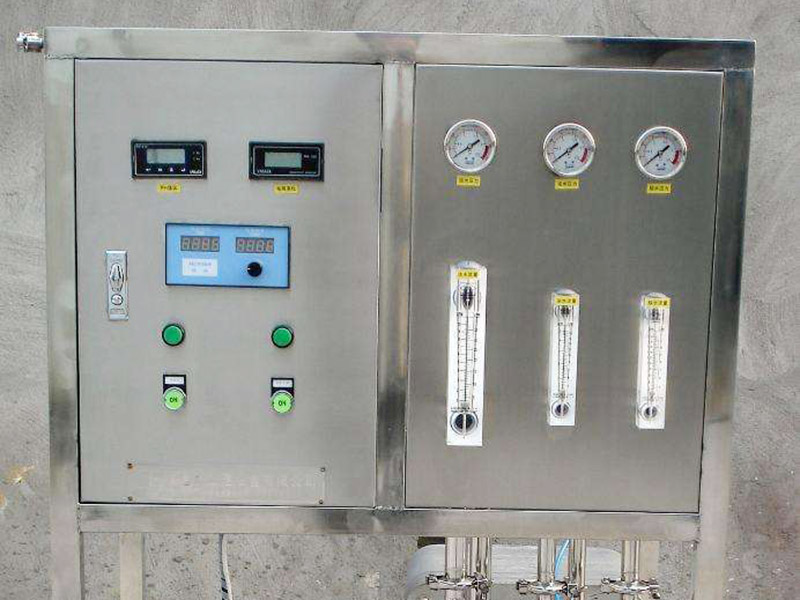 edi模塊原水首先進入水箱，經(jīng)過原水泵